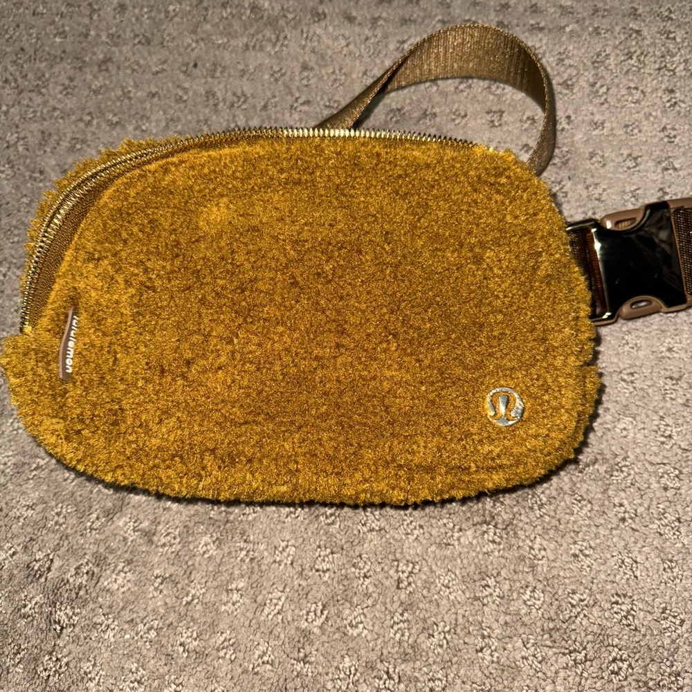lululemon athletica EVERYWHERE BELT BAG 1L *FLEECE Burnt Caramel